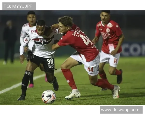 圣保罗与巴竞技比赛前瞻分析及双方近期状态对比探讨